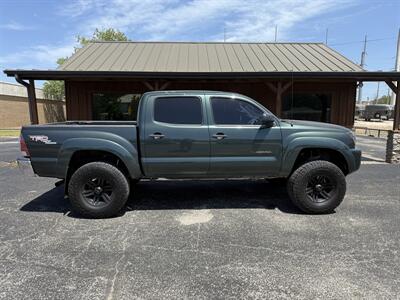 2011 Toyota Tacoma V6   - Photo 2 - Nocona, TX 76255