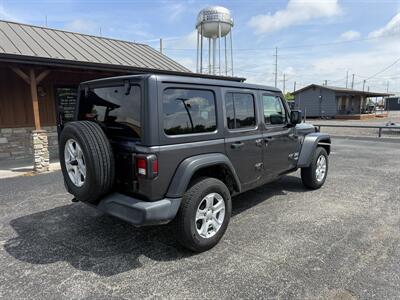 2020 Jeep Wrangler Unlimited Sport   - Photo 3 - Nocona, TX 76255