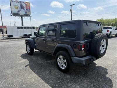 2020 Jeep Wrangler Unlimited Sport   - Photo 5 - Nocona, TX 76255