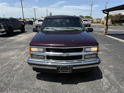 1997 Chevrolet Suburban C1500   - Photo 8 - Nocona, TX 76255