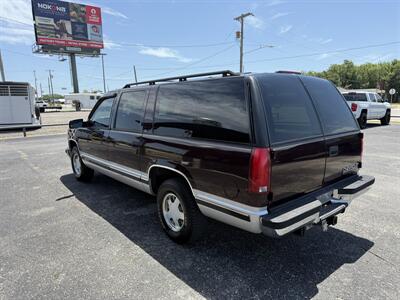 1997 Chevrolet Suburban C1500   - Photo 5 - Nocona, TX 76255