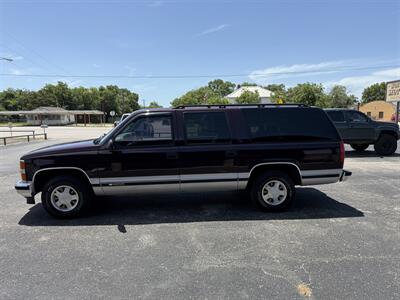 1997 Chevrolet Suburban C1500   - Photo 6 - Nocona, TX 76255
