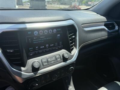 2017 GMC Acadia SLT-1 - Photo 13 - Nocona, TX 76255