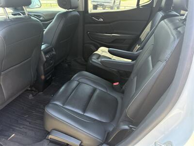 2017 GMC Acadia SLT-1 - Photo 11 - Nocona, TX 76255