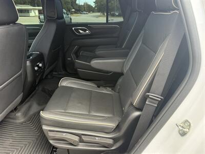 2023 GMC Yukon SLT - Photo 11 - Nocona, TX 76255
