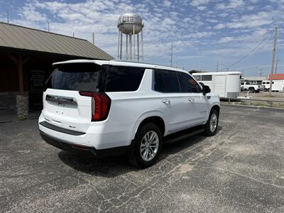2023 GMC Yukon SLT - Photo 3 - Nocona, TX 76255