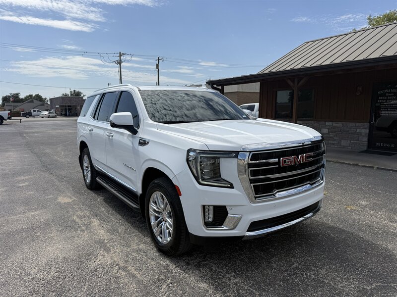 2023 GMC Yukon SLT   - Photo 1 - Nocona, TX 76255
