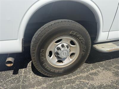 2019 Chevrolet Express 2500   - Photo 19 - Nocona, TX 76255