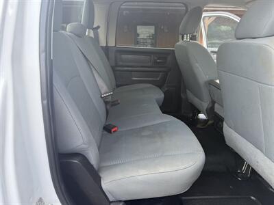 2018 RAM 2500 Tradesman 4WD   - Photo 11 - Nocona, TX 76255
