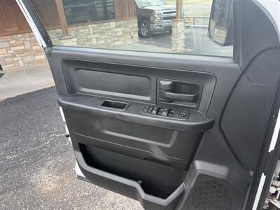 2018 RAM 2500 Tradesman 4WD   - Photo 18 - Nocona, TX 76255