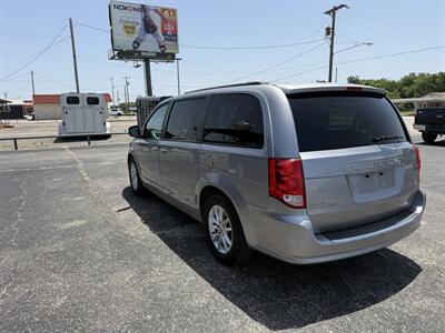 2016 Dodge Grand Caravan SXT   - Photo 5 - Nocona, TX 76255