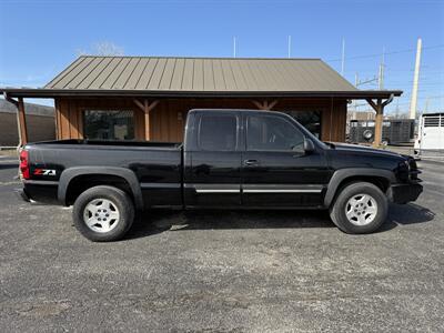 2006 Chevrolet Silverado 1500 LT1   - Photo 2 - Nocona, TX 76255