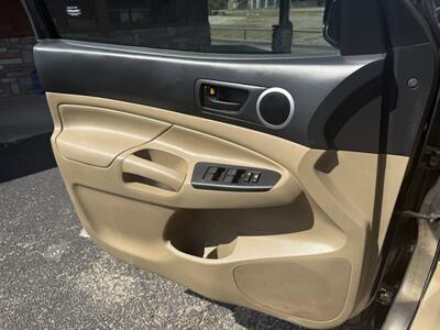 2012 Toyota Tacoma PreRunner V6 - Photo 17 - Nocona, TX 76255