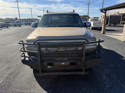 2001 Chevrolet Silverado 2500 LS 4WD   - Photo 8 - Nocona, TX 76255