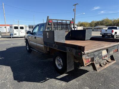 2001 Chevrolet Silverado 2500 LS 4WD   - Photo 5 - Nocona, TX 76255