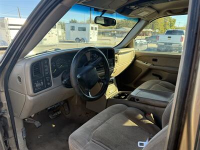 2001 Chevrolet Silverado 2500 LS 4WD   - Photo 9 - Nocona, TX 76255