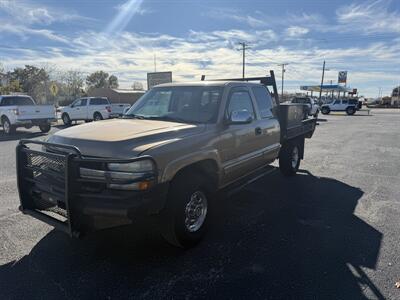 2001 Chevrolet Silverado 2500 LS 4WD   - Photo 7 - Nocona, TX 76255