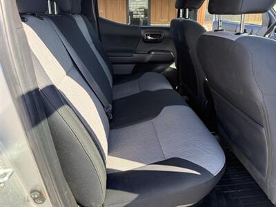 2022 Toyota Tacoma TRD Pro   - Photo 11 - Nocona, TX 76255
