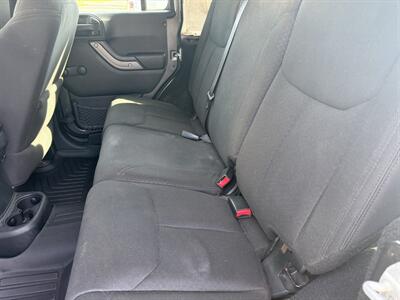 2016 Jeep Wrangler Unlimited 4WD   - Photo 10 - Nocona, TX 76255