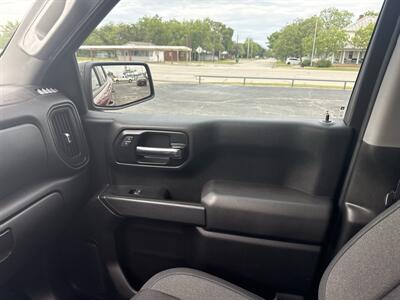 2022 Chevrolet Silverado 1500 Custom Limited   - Photo 14 - Nocona, TX 76255