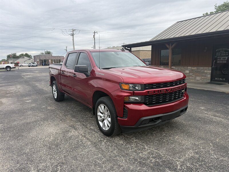 2022 Chevrolet Silverado 1500 Custom Limited   - Photo 1 - Nocona, TX 76255