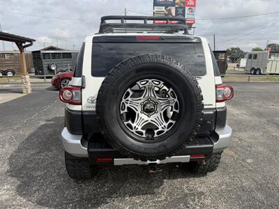 2012 Toyota FJ Cruiser   - Photo 4 - Nocona, TX 76255