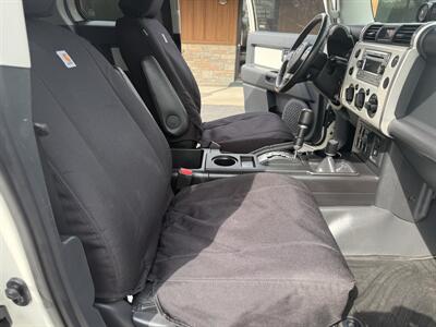 2012 Toyota FJ Cruiser   - Photo 10 - Nocona, TX 76255