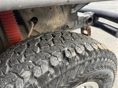 1989 Jeep Wrangler Laredo 2dr Laredo   - Photo 16 - Nocona, TX 76255