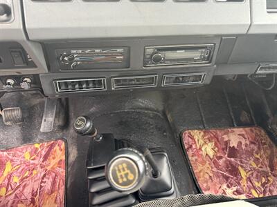 1989 Jeep Wrangler Laredo 2dr Laredo   - Photo 12 - Nocona, TX 76255