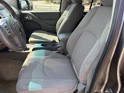 2016 Nissan Frontier SV 4WD - Photo 9 - Nocona, TX 76255