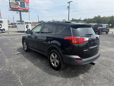 2015 Toyota RAV4 XLE   - Photo 5 - Nocona, TX 76255