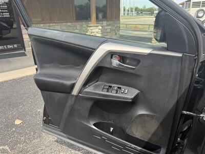 2015 Toyota RAV4 XLE   - Photo 18 - Nocona, TX 76255