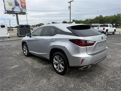 2018 Lexus RX   - Photo 5 - Nocona, TX 76255