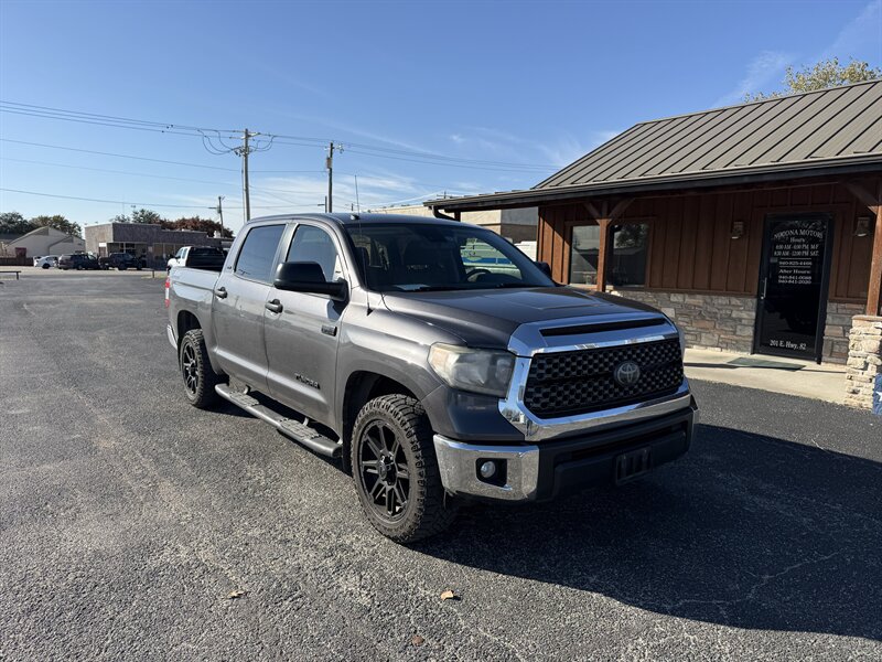 2019 Toyota Tundra SR5  