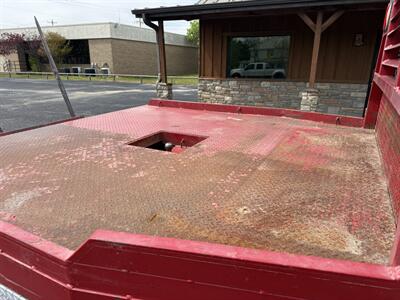 2005 Ford F-350 Lariat 4WD - Photo 18 - Nocona, TX 76255