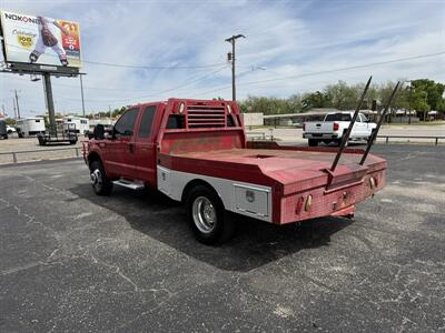 2005 Ford F-350 Lariat 4WD - Photo 5 - Nocona, TX 76255