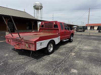 2005 Ford F-350 Lariat 4WD - Photo 3 - Nocona, TX 76255