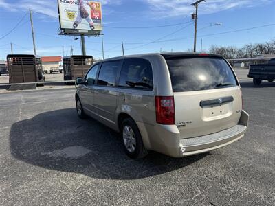 2009 Dodge Grand Caravan SE - Photo 5 - Nocona, TX 76255