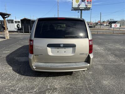 2009 Dodge Grand Caravan SE - Photo 4 - Nocona, TX 76255