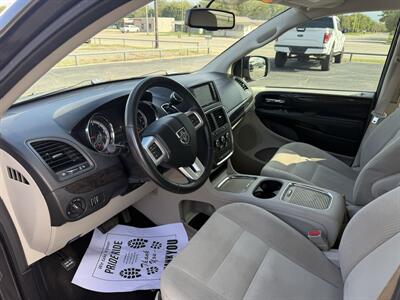 2016 Dodge Grand Caravan SXT - Photo 13 - Nocona, TX 76255