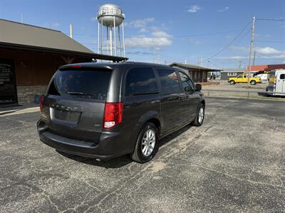 2016 Dodge Grand Caravan SXT - Photo 3 - Nocona, TX 76255