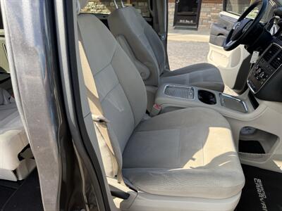 2016 Dodge Grand Caravan SXT - Photo 12 - Nocona, TX 76255