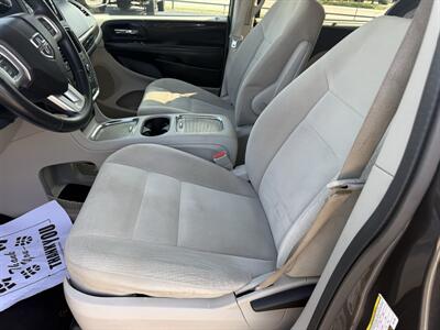 2016 Dodge Grand Caravan SXT - Photo 9 - Nocona, TX 76255