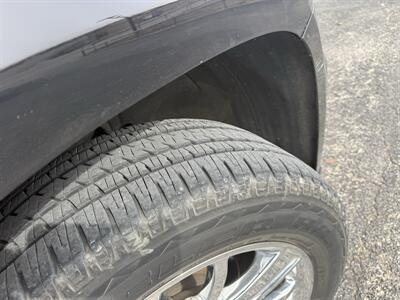 2015 Chevrolet Suburban LT   - Photo 19 - Nocona, TX 76255