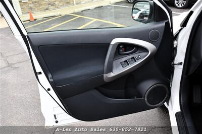 2008 Toyota RAV4 Sport   - Photo 19 - Downers Grove, IL 60515