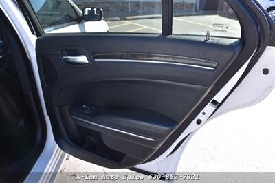 2011 Chrysler 300C   - Photo 31 - Downers Grove, IL 60515