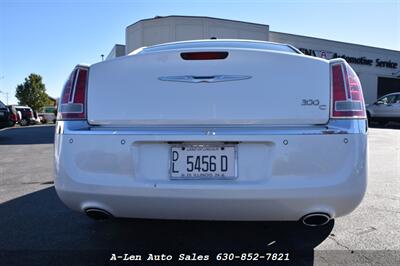 2011 Chrysler 300C   - Photo 11 - Downers Grove, IL 60515