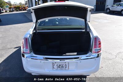 2011 Chrysler 300C   - Photo 27 - Downers Grove, IL 60515