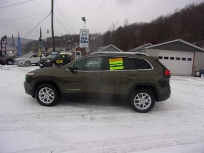 2014 Jeep Cherokee Latitude  4x4 - Photo 12 - Tamaqua, PA 18252