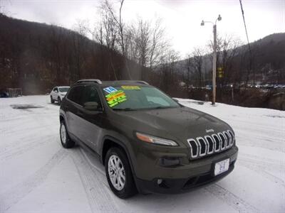 2014 Jeep Cherokee Latitude  4x4 - Photo 8 - Tamaqua, PA 18252